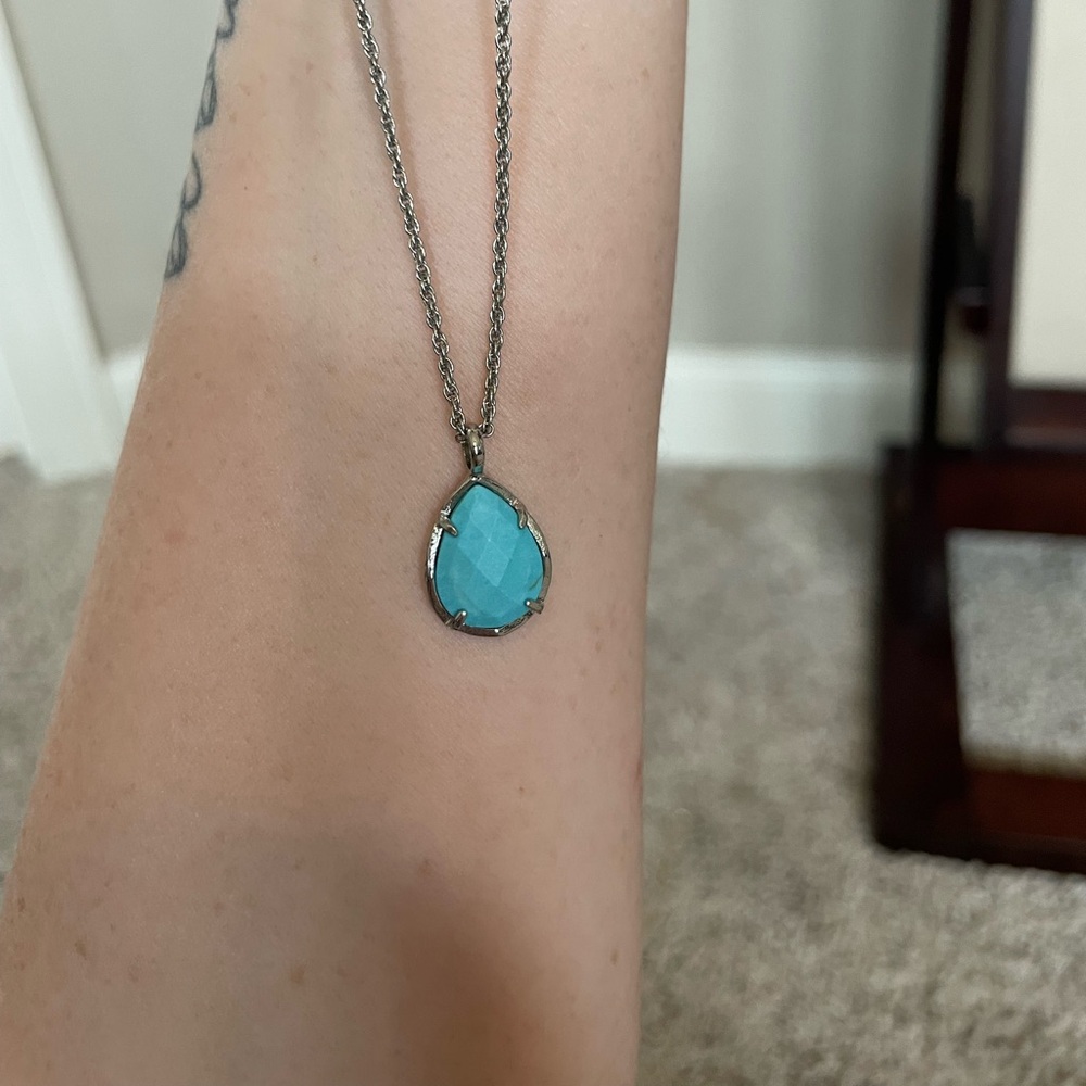 Kendra Scott Turquoise Pendant necklace